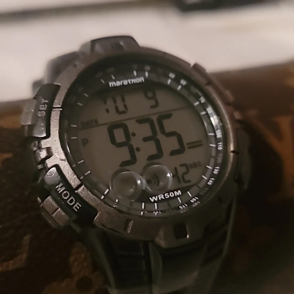 Timex T5K802 Marathon Black Resin Case with Black Rubber‎ Band Men's Wristwatch